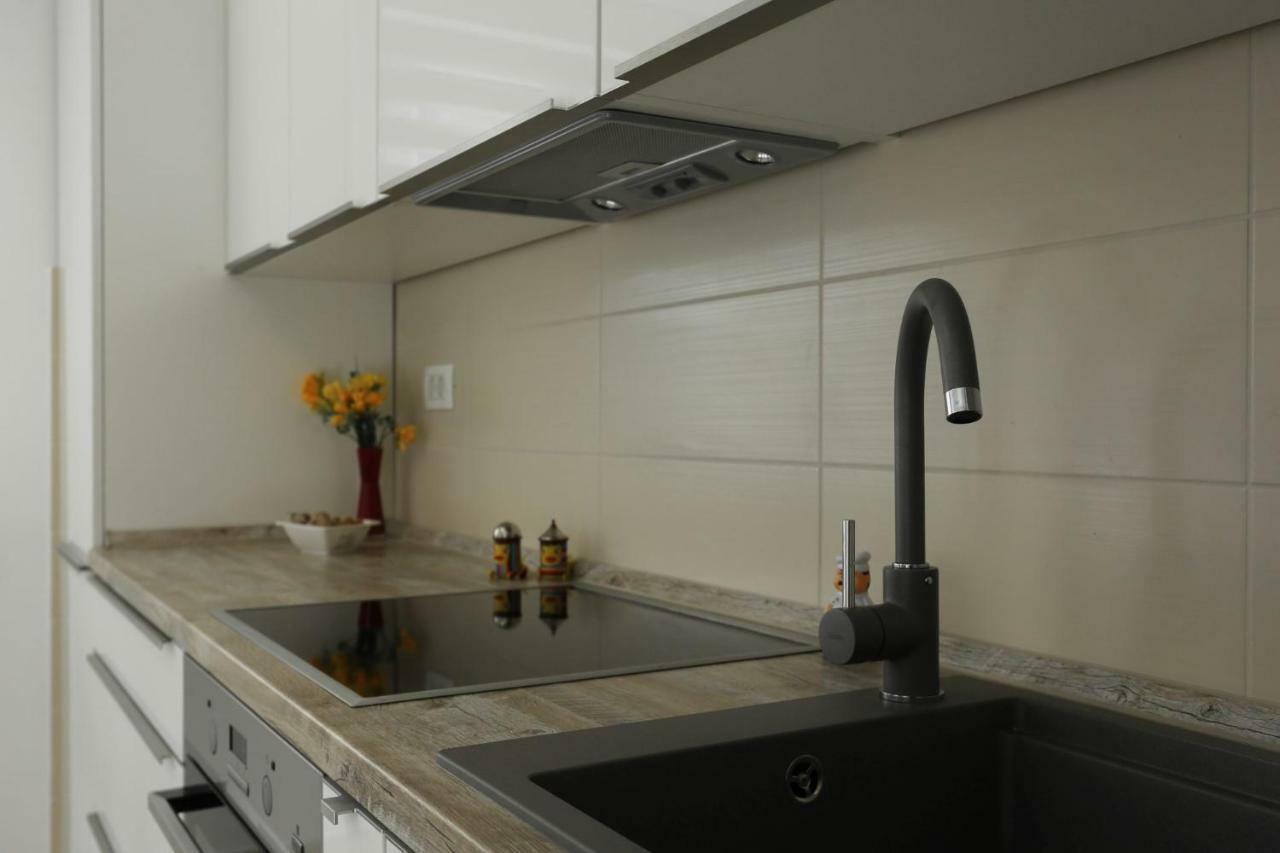 Amazing Luxury 4Star Apartment Laura Supetar Exterior photo